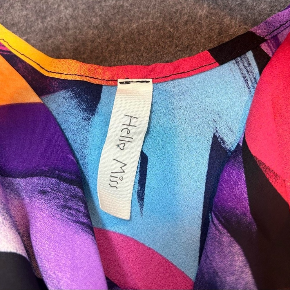 Colorful Abstract Tank Top - Picture 4 of 5
